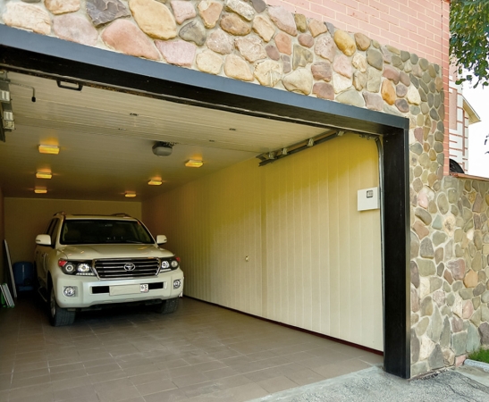 Подъемные ворота в Елизаветинской