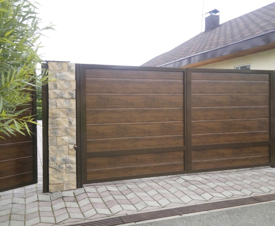 Распашные ворота в Елизаветинской