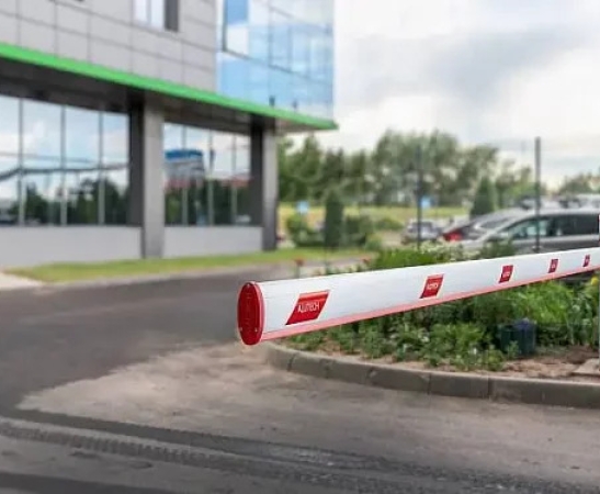 Установка автоматического шлагбаума в Елизаветинской